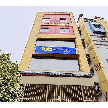 Fabhotel Dreamland Kolkata Bagian luar foto