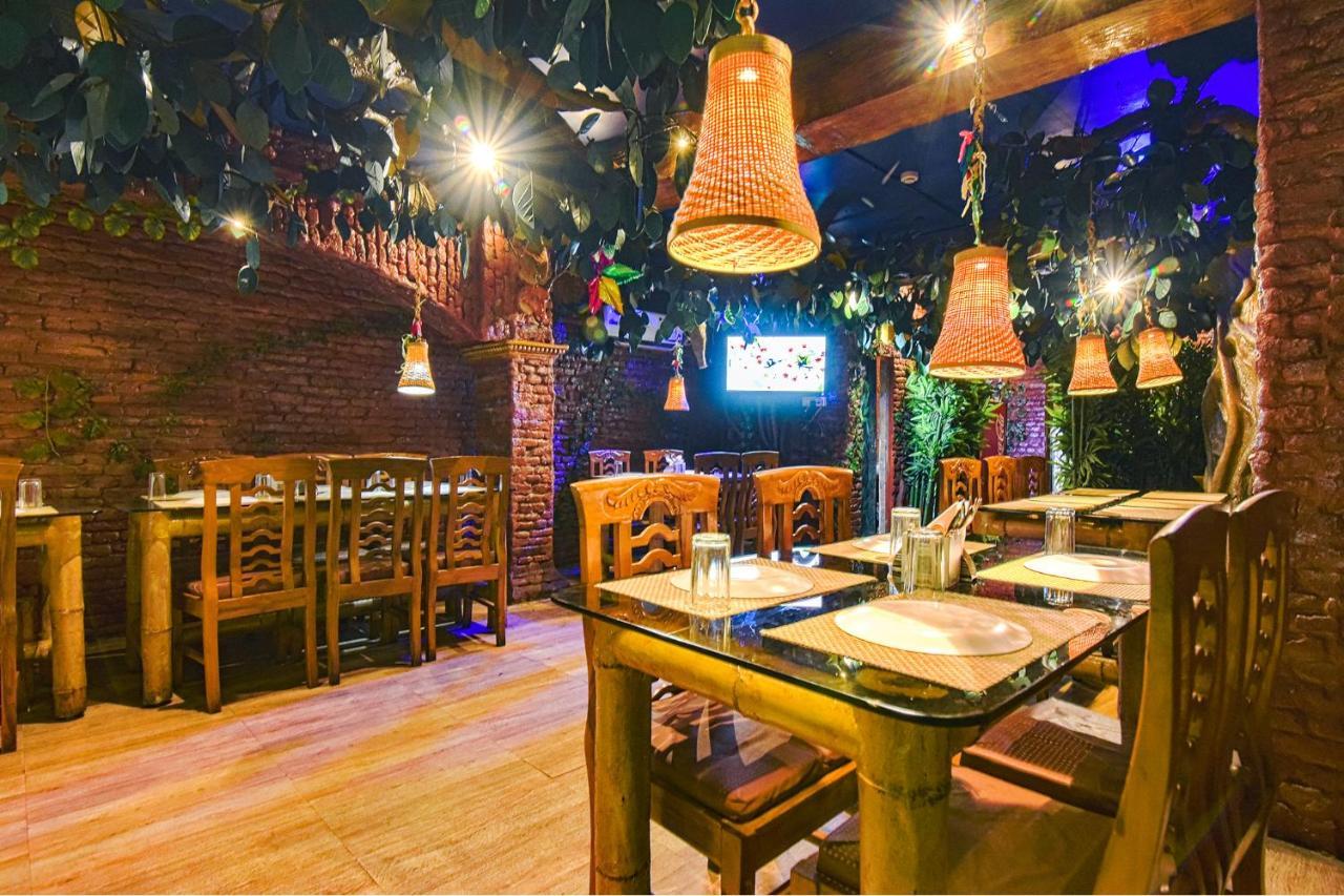Fabhotel Dreamland Kolkata Bagian luar foto